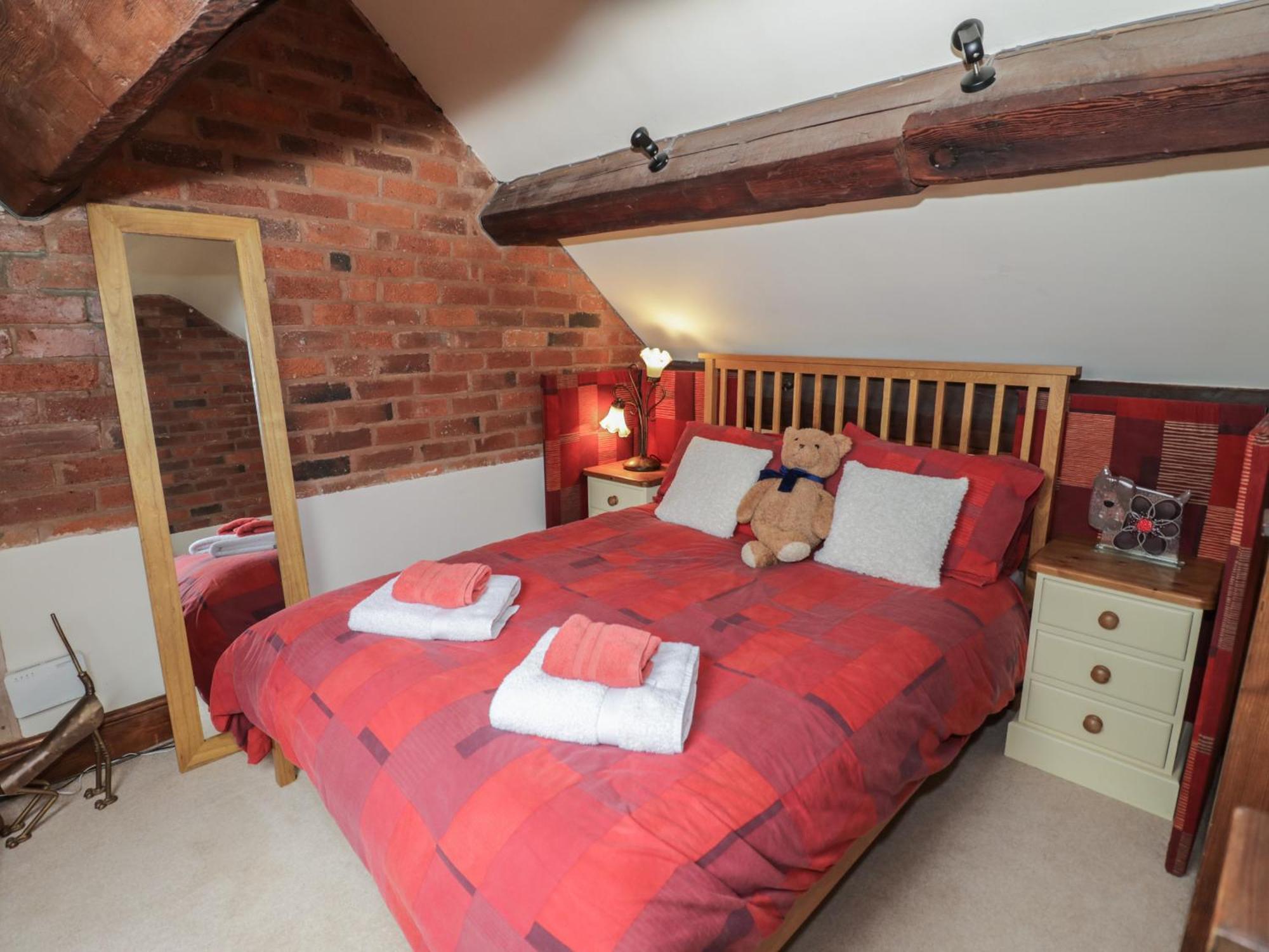 The Haybarn Villa Lichfield Exterior photo